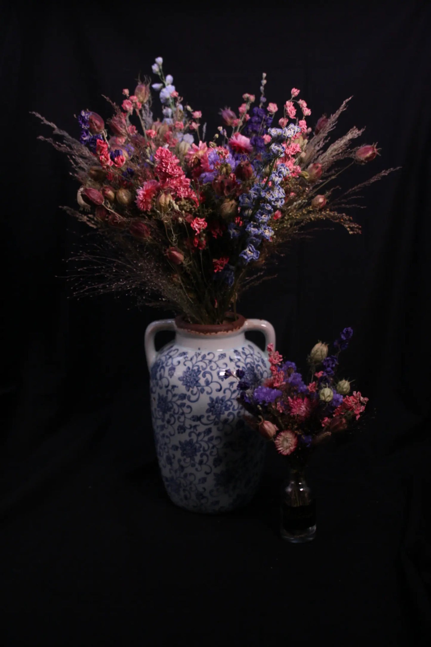 Livraison soignée d'un bouquet de fleurs séchées original et coloré