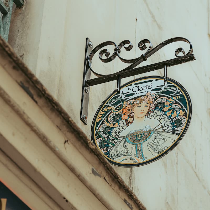 logo des Fleurs de la Clarté dans la rue Froide à Caen, ferme florale et fleuriste à Caen