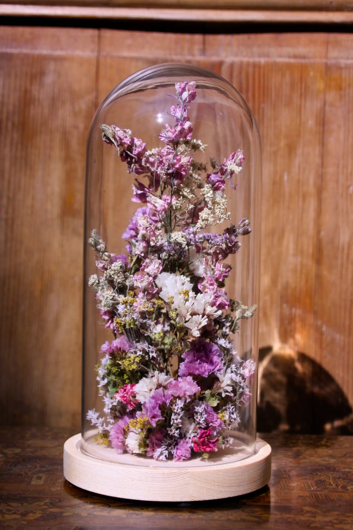 Cadeau éco-responsable avec cette cloche florale naturelle fabriquée en Normandie.