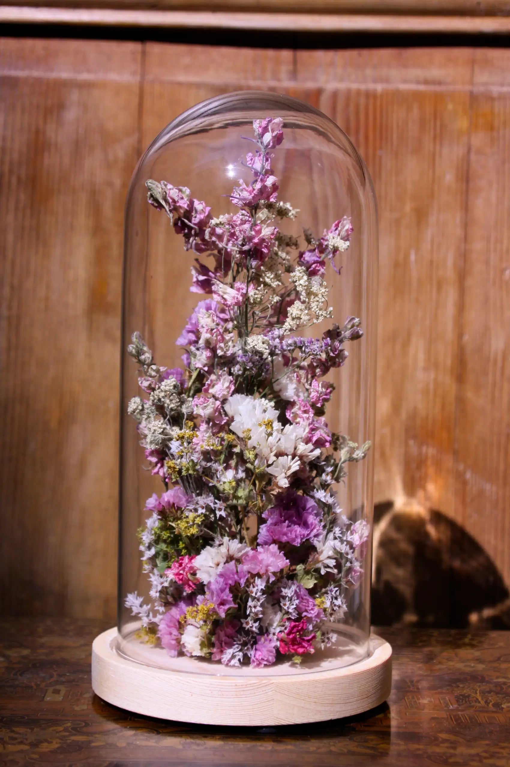 Cadeau éco-responsable avec cette cloche florale naturelle fabriquée en Normandie.