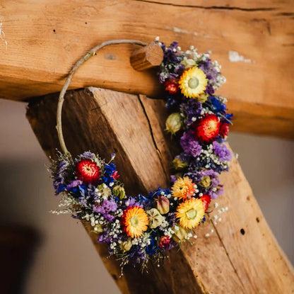 Fleurs séchées françaises cultivées et tressées à la main pour une décoration murale haut de gamme