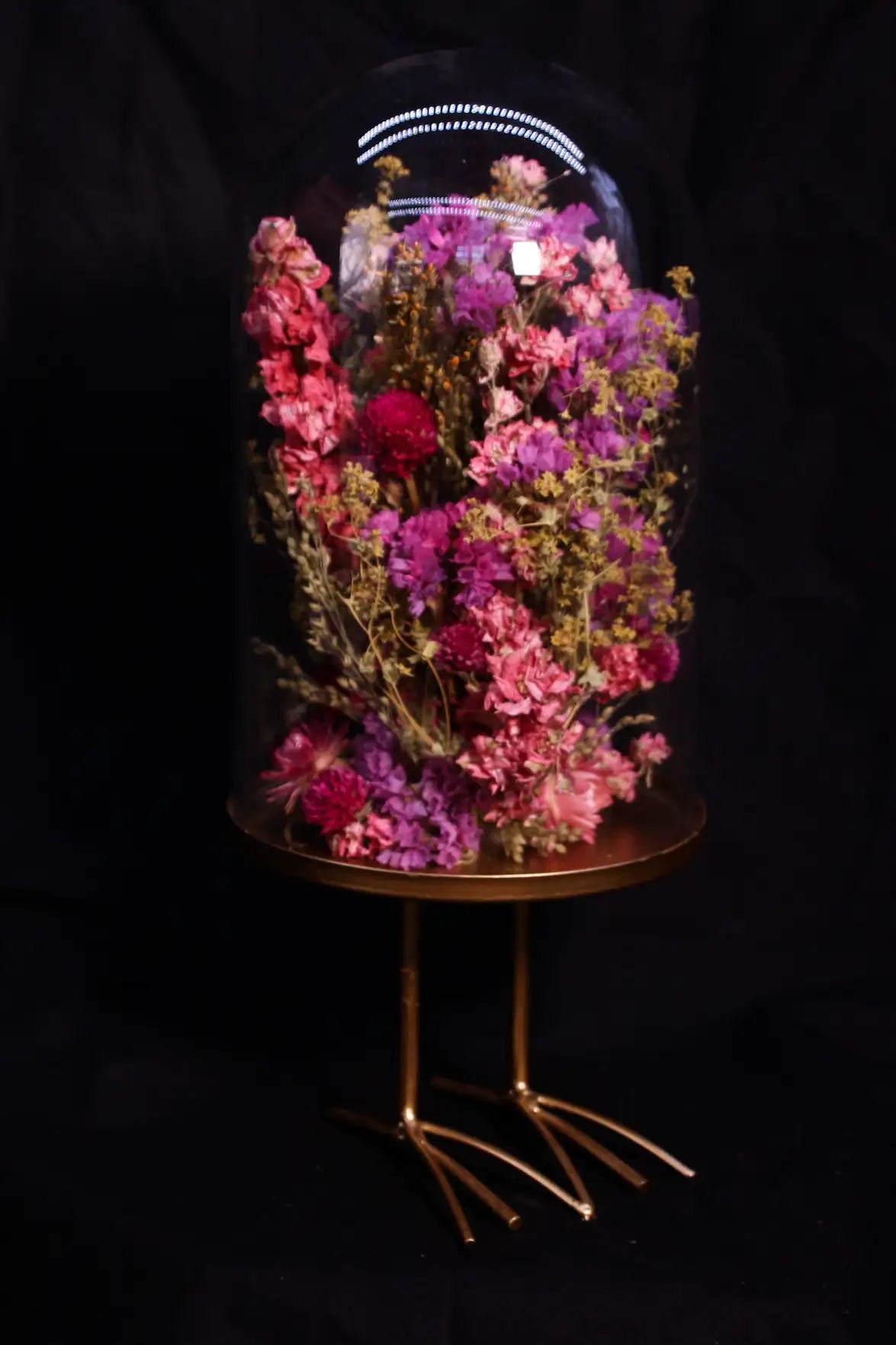 Création exclusive Fleurs de la Clarté : cloche décorative aux fleurs séchées champêtres.