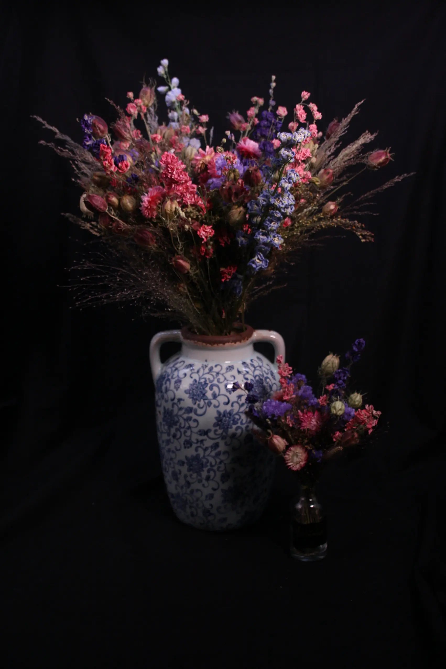 Livraison soignée d'un bouquet de fleurs séchées original et coloré